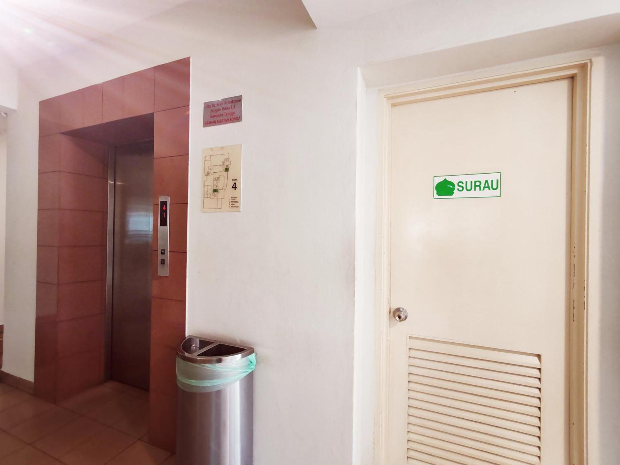 126 Bukit Ceylon 5 Minutes To Jalan Alor Pavilion Bukit Bintang 2r2b 8pax Kuala Lumpur